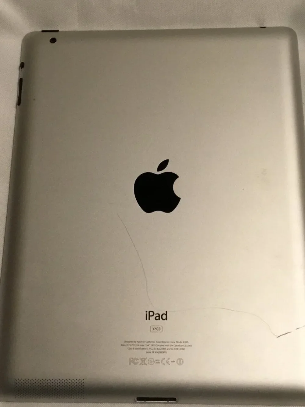 Apple iPad 2nd Gen 32GB Wi-Fi, 9.7in Black /Silver A1395 MINT SCREEN
